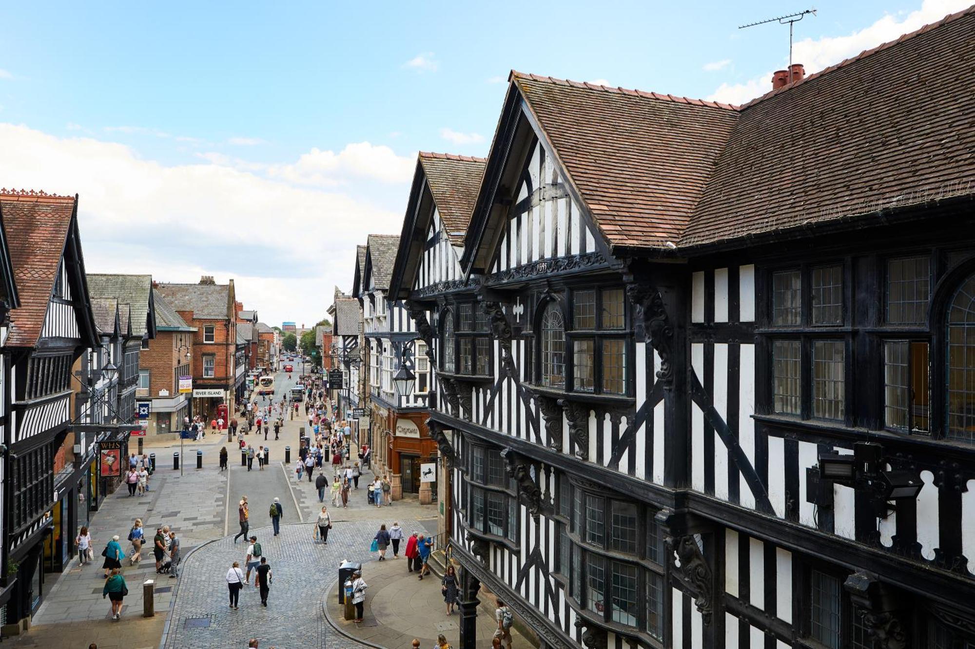 Macdonald New Blossoms Hotel Chester Esterno foto