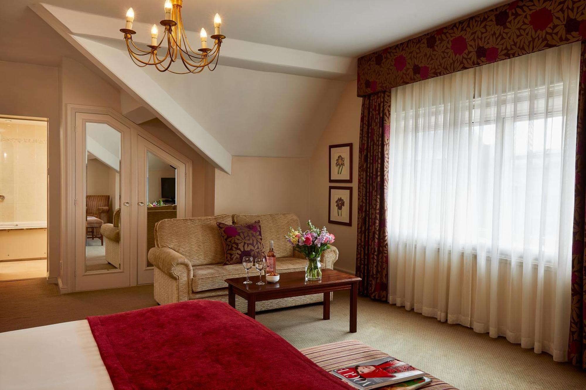 Macdonald New Blossoms Hotel Chester Esterno foto